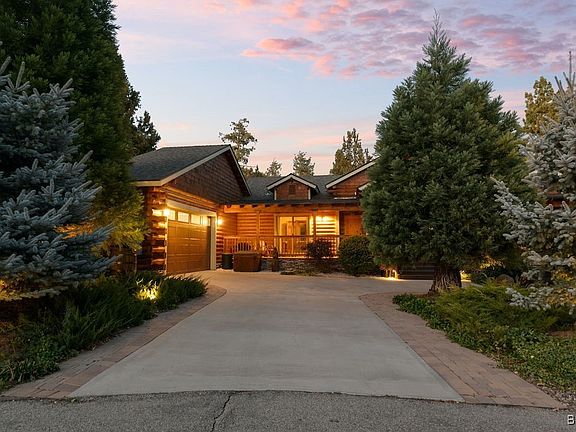 3rd image of 42210 Nautical Ct