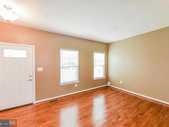 5th image of 6013 N Meyer Dr