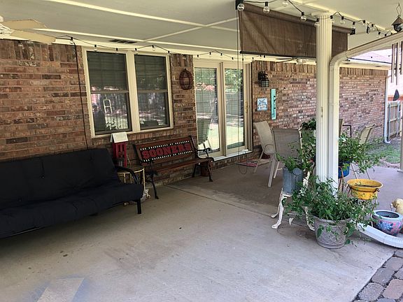 2nd image of 1904 Whipporwill Dr