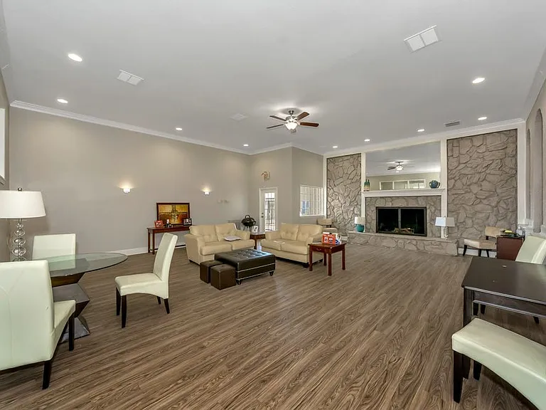 Lake Hefner Townhomes — Photo 6