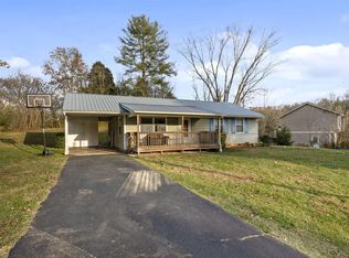 2916 Chatham Dr, Johnson City, TN 37604