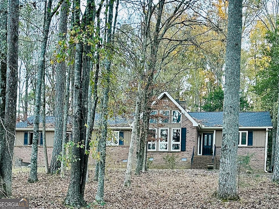 1st image of 2720 Sandy Creek Cir