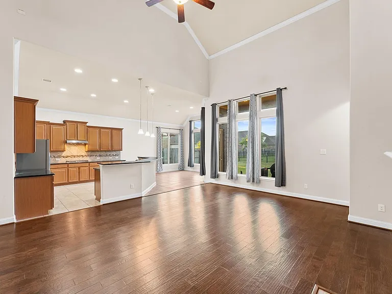 9615 Eden Ridge Ln — Photo 16