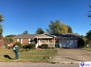 3052 Centennial Ave, Radcliff, KY 40160