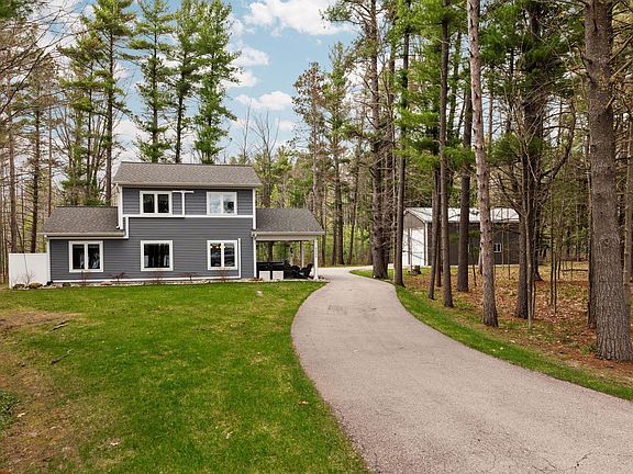 2nd image of 9608 N Long Lake Rd