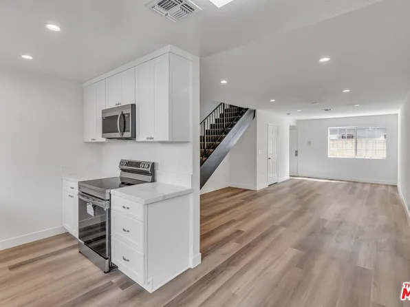 6616 Sylmar Ave APT 3, Van Nuys, CA 91405