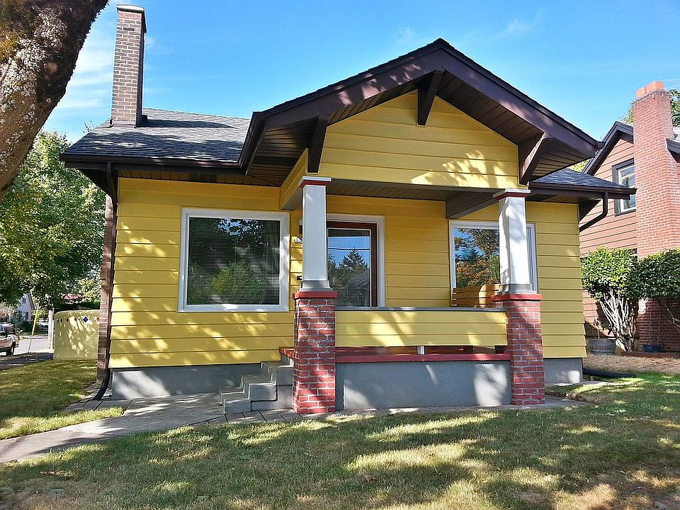 1st image of 3235 SE 52nd Ave