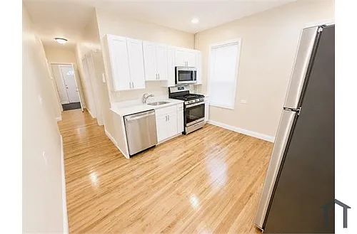 19 Dunlap St Photo 1