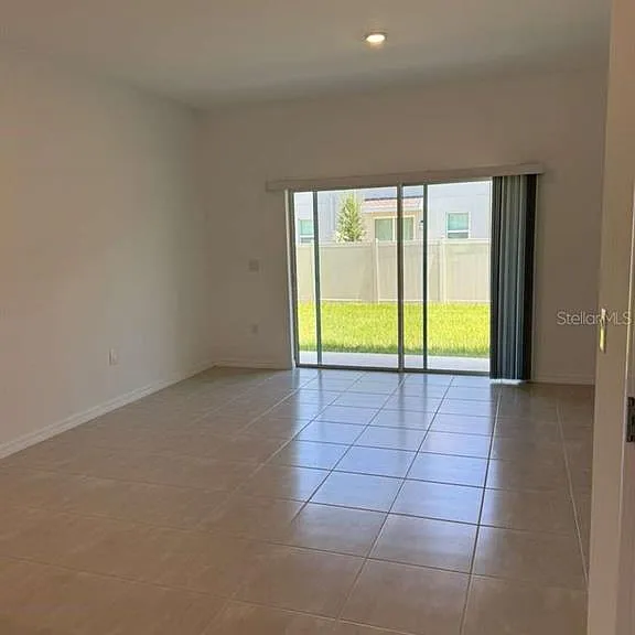 2848 Skyline Loop — Photo 3