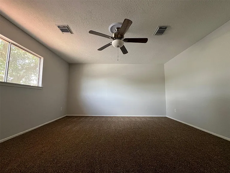 7012 Jetty Ln — Photo 17