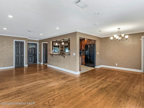3rd image of 3405 Fleetwood Dr