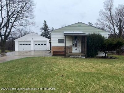943 S Michigan Rd, Eaton Rapids, MI, 48827