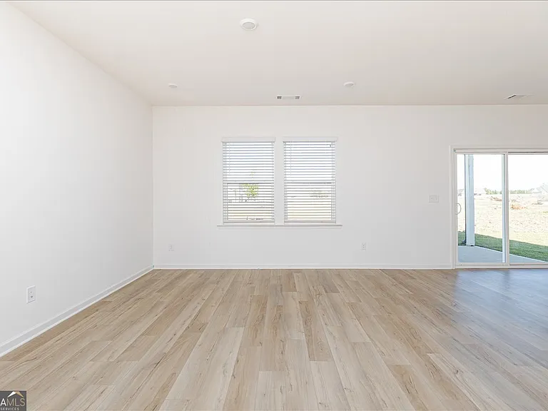 218 Hickory Ridge Trl — Photo 9