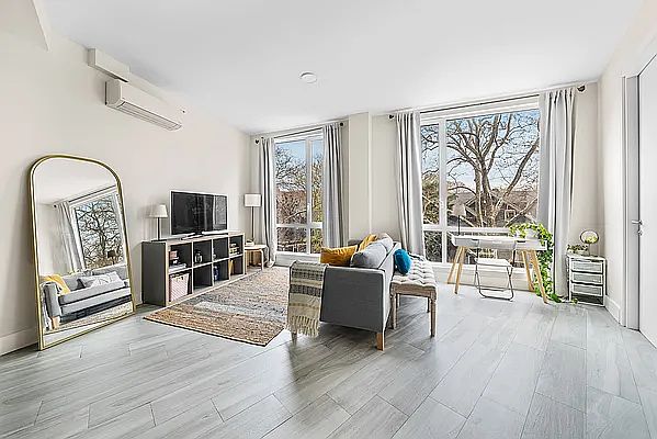 1st image of 631 E 18th St #3C