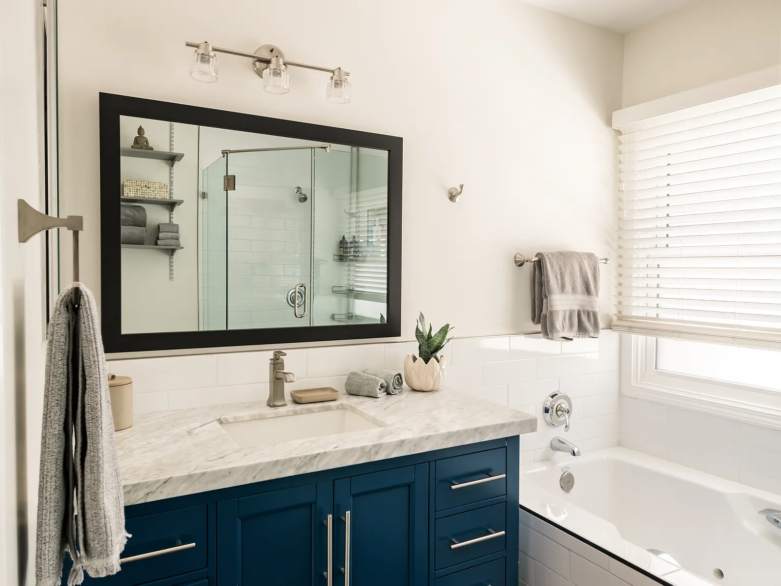 2 bed, 1432 sqft, $7,600 — Photo 3