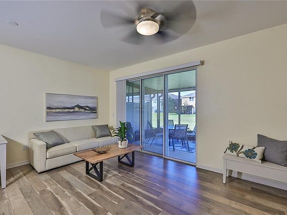 5th image of 6819 Holly Heath Dr