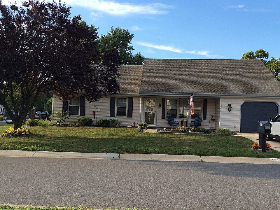 1st image of 157 Applewood Dr