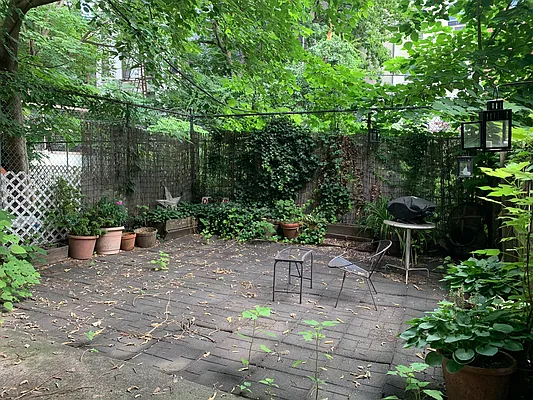 Rented by Corcoran | media 9