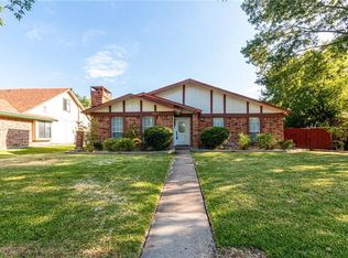 1013 E Peters Colony Rd, Carrollton, TX 75007