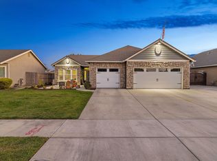 2597 Ship Rock Avenue, Tulare, CA 93274