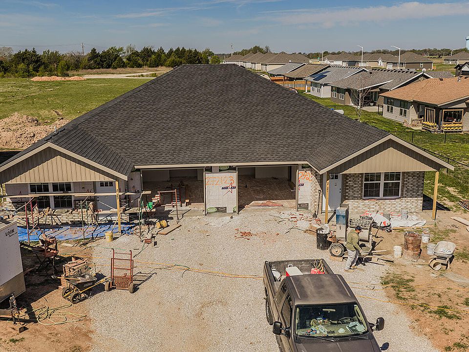 1st image of 2721/2753 S Caden Lane