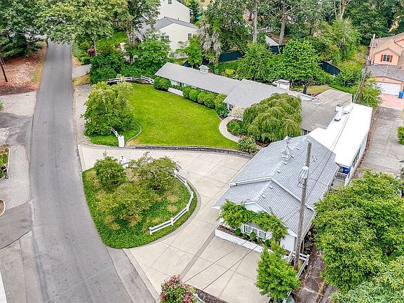 4th image of 10415 Brook Lane SW