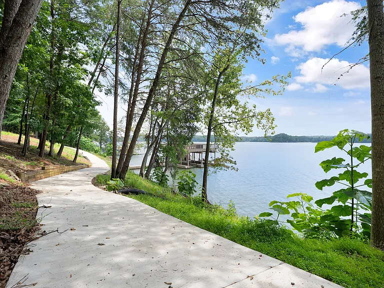 135 Nancy Point — Photo 46