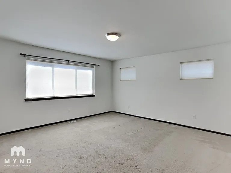 2753 S 124th Ln — Photo 10
