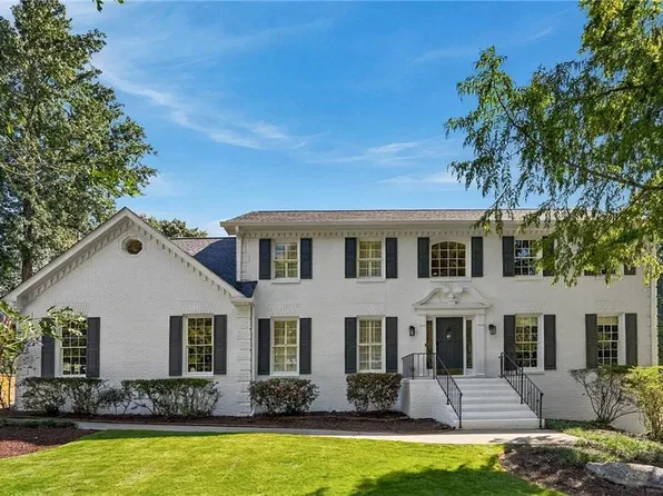 6156 Courtside Dr, Peachtree Corners, GA 30092