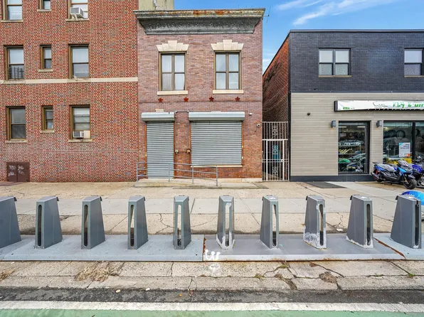 3005 31st Avenue, Astoria, NY 11106