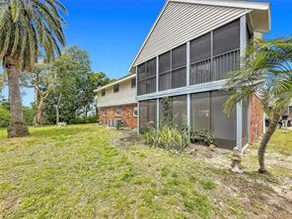 200 Country Club Dr, Largo, FL