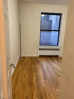 Rented by Urban Real Estate Inc | media 25