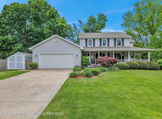 326 Tanbark Dr, Dimondale, MI 48821