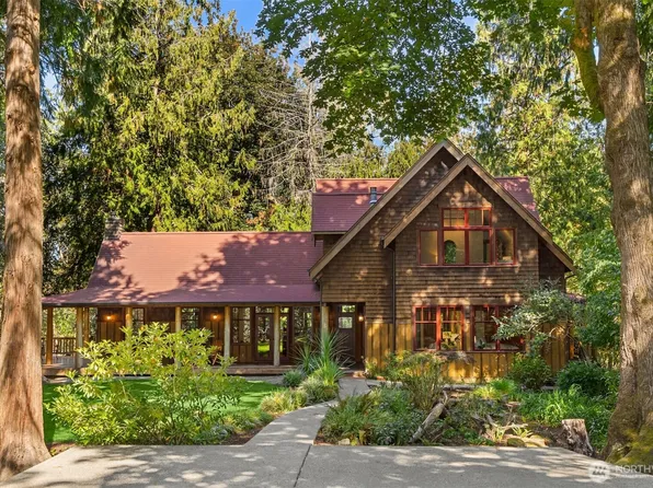 9000 Kono Road NE, Bainbridge Island, WA 98110