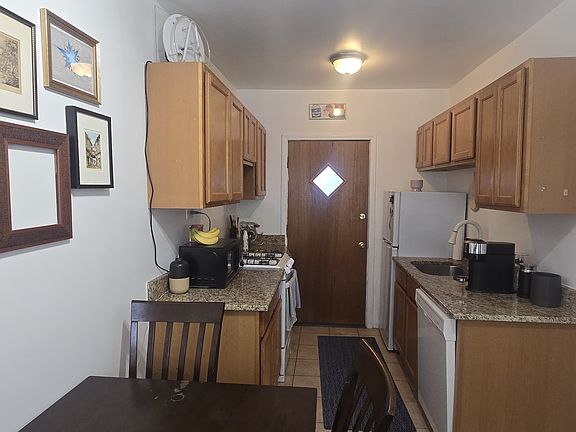 4th image of 5713 N Magnolia Ave APT 1H