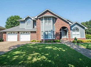 4706 Cedar Ridge Dr N, Springdale, AR 72764