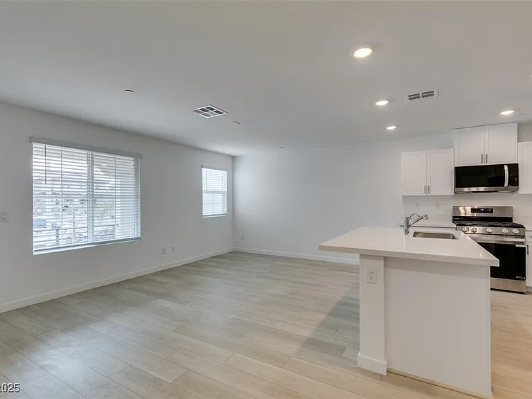 945 Jigglypuff Pl — Photo 9