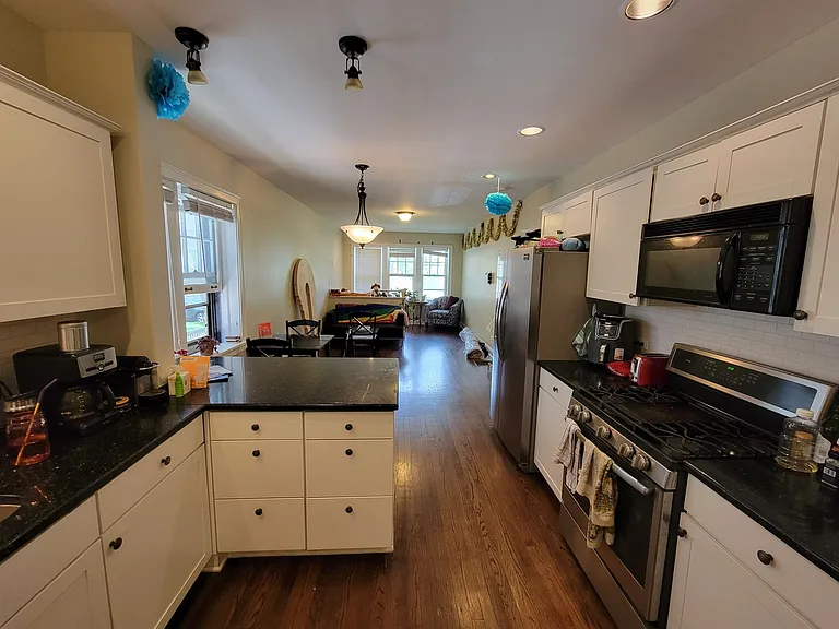 1624 Washington St #1N — Photo 2