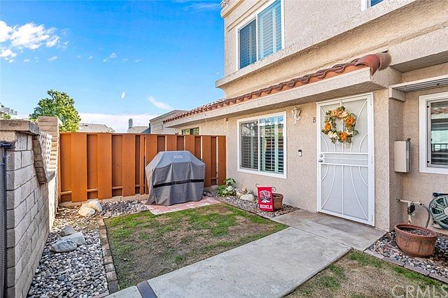 1st image of 6949 Laguna Pl #B1