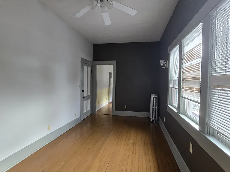 1309 E 10th St #2 — Photo 22