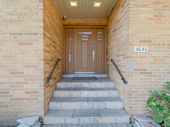 5th image of 3636 W Arthur Ave