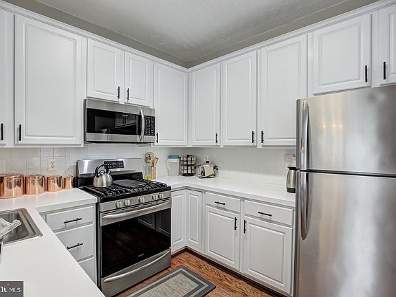 3rd image of 11306 Westbrook Mill Ln Unit 304