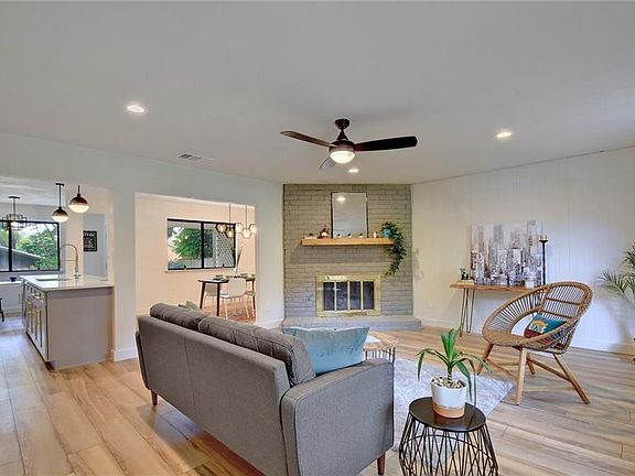 4th image of 6715 Lancret Hill Dr