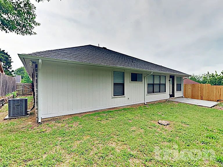 6623 Mountain Cedar Ln — Photo 8