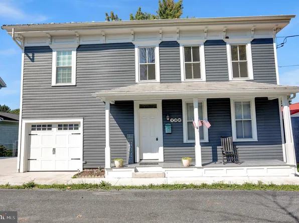 130 S Pine St, Berrysburg, PA 17005