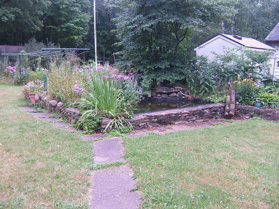 2nd image of 220 N McKenzie Ave