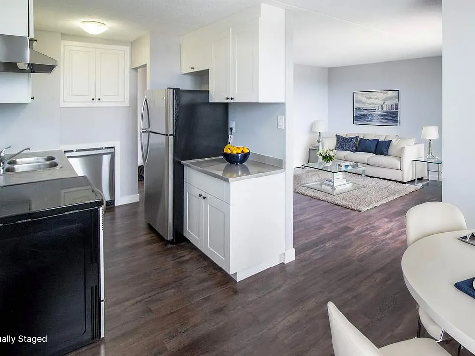 37 Berkeley Pl W