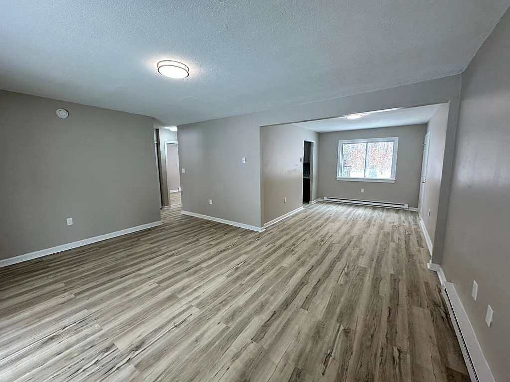 2 bed, $1,600 — Photo 2
