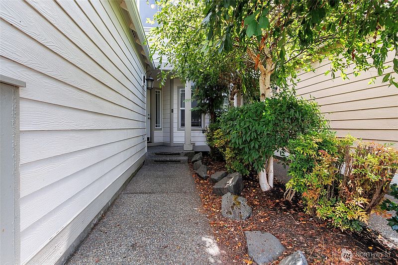2nd image of 6814 131st Street Ct E