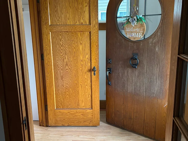 1238 Monroe Ave — Photo 4